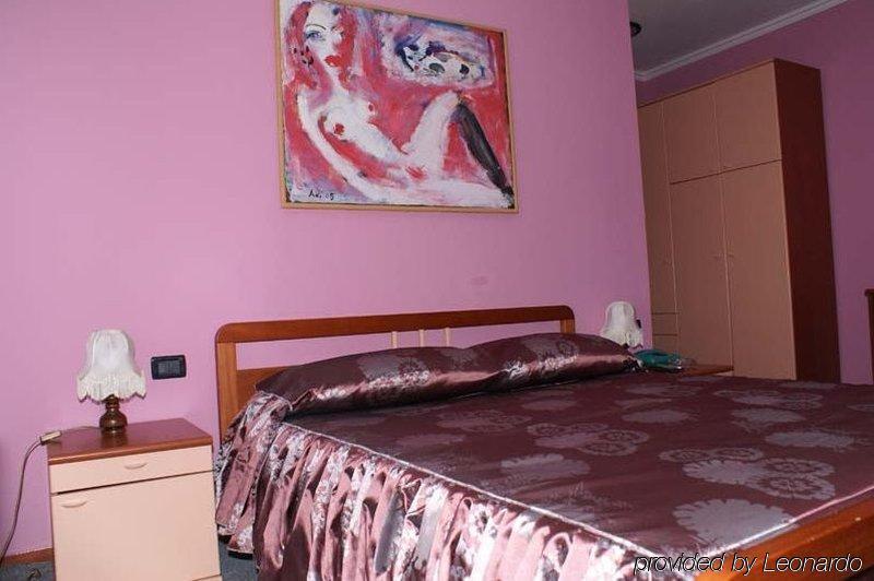 Art Hotel Nirvana Tirana Chambre photo